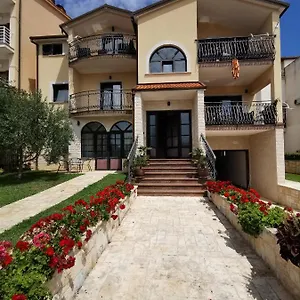 Apartman Ante